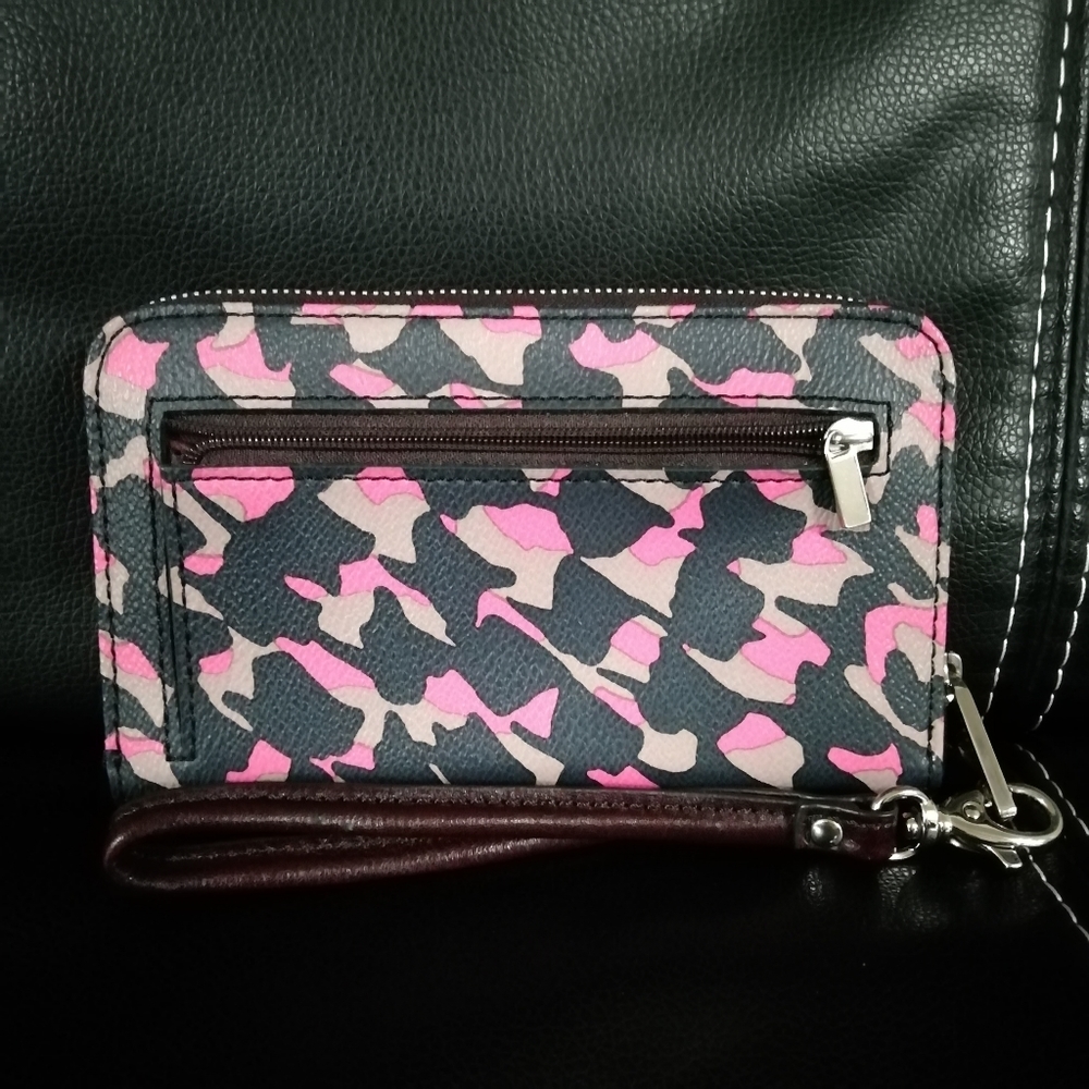 Fossil leather zip around wallet